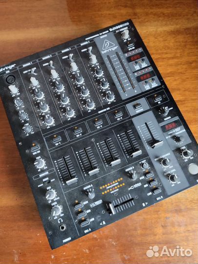 Микшерный пульт behringer DJX900USB
