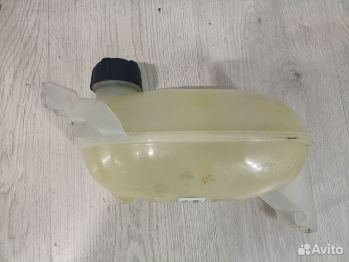 Бачок расширительный антифриза LADA xray