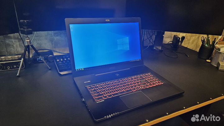 Ноутбук MSI GS72 6QE