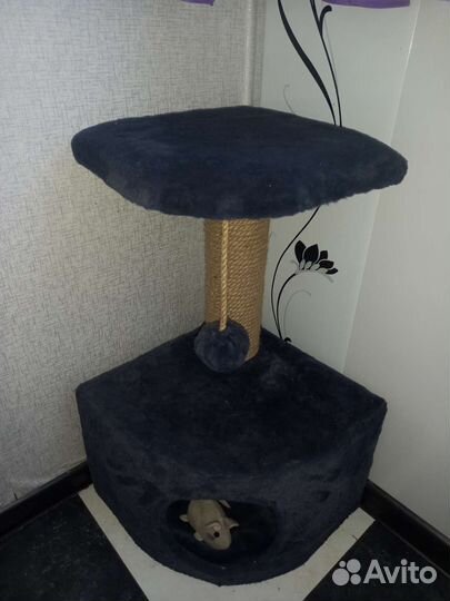 Домик для кошки с когтеточкой бу