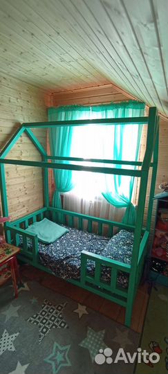 Детская кроватка