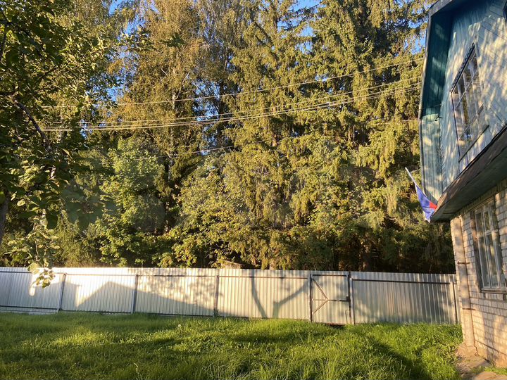 Дача 28,9 м² на участке 6 сот.