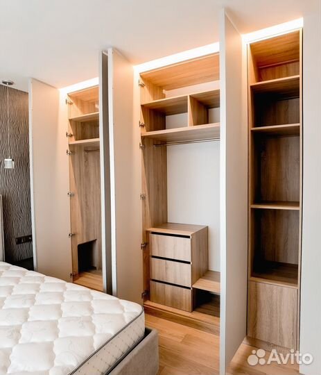 Распашной шкаф на заказ. Производство