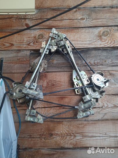 Стекло подъемник ваз1113