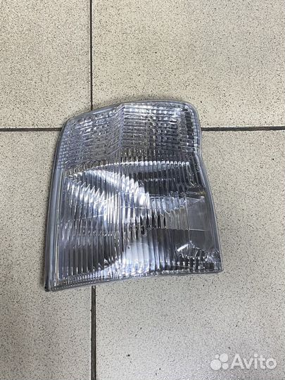 Габарит левый nissan caravan