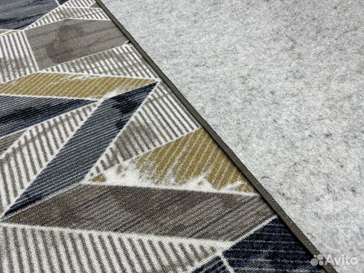 Палас 1.2х2 новый, на войлочной основе