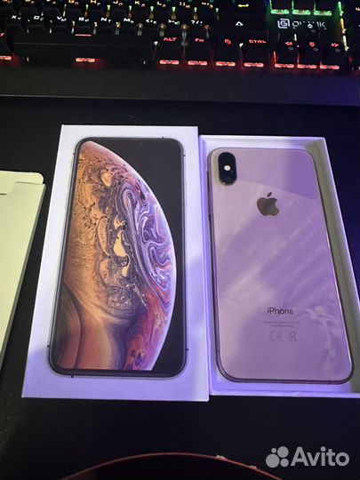 iPhone Xs, 64 ГБ