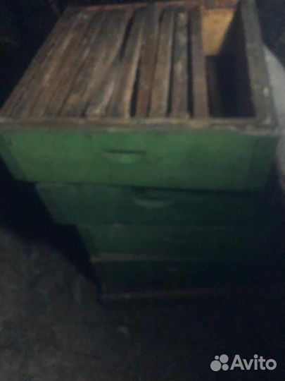 Предметы для пчеловодства