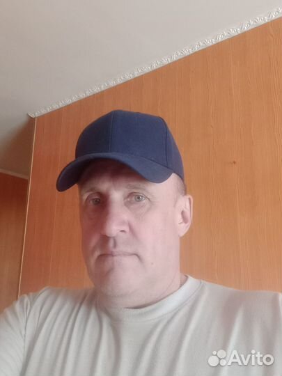 Администратор водитель кладовщик специалист