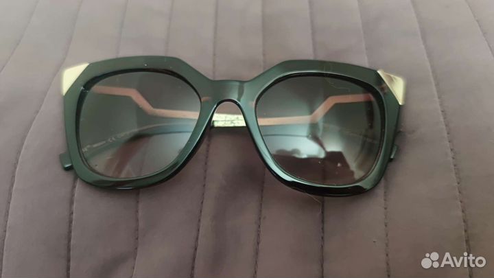 Солнцезащитные очки