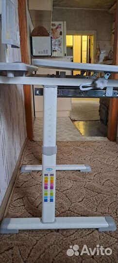 Растущая парта и стул б/у