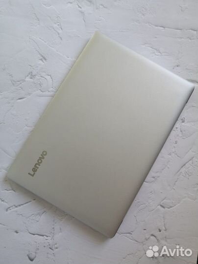 Ноутбук Lenovo IdeaPad 330 15AST