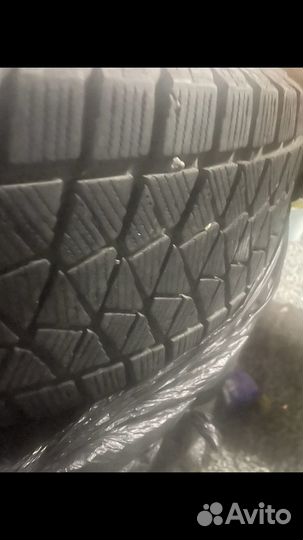 Bridgestone Blizzak DM-V2 265/65 R17 112R