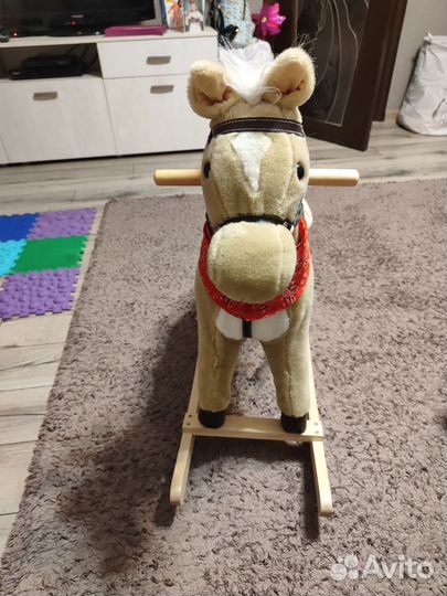 Детская качалка лошадь
