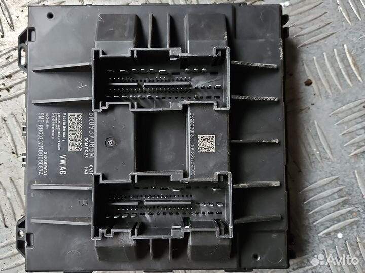 Блок 6R0937085M BCM Вольксваген Поло 5 седан