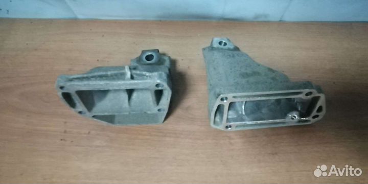 Кронштейн опоры двс на Mercedes ML w 163