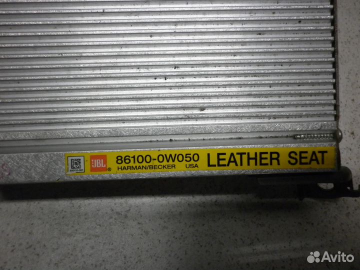 Усилитель звука JBL Toyota Highlander 1