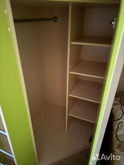 Двухъярусная кровать для детей