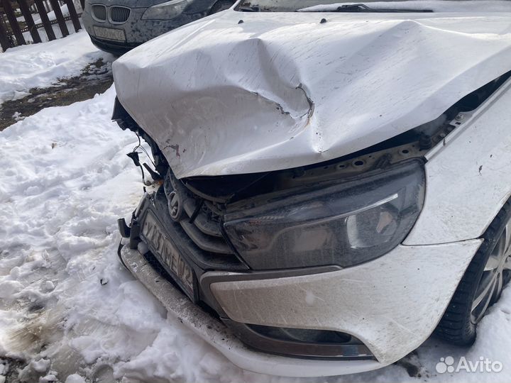 LADA Vesta 1.8 МТ, 2017, битый, 101 000 км