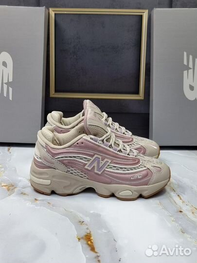 Кроссовки New Balance 1000 женские 36-41