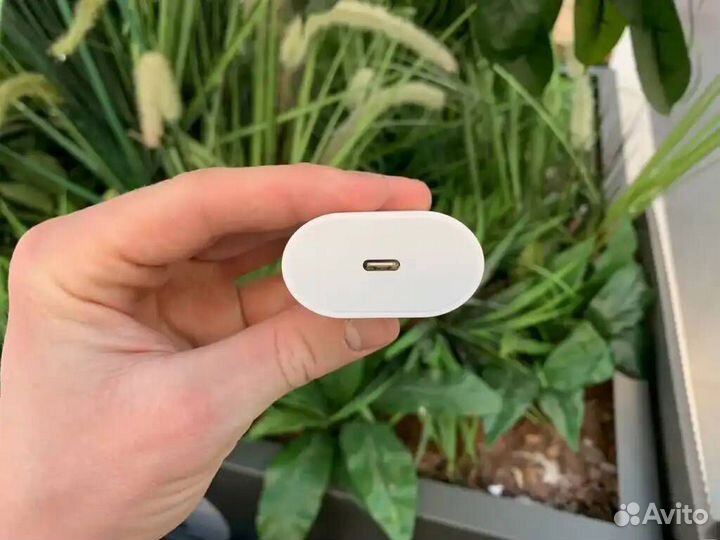 Зарядка на iPhone блок с кабелем