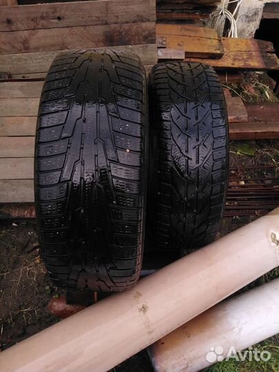 Hankook AH11 215/55 R16 95H