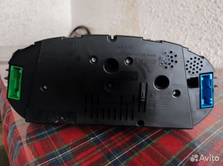 Продаю щиток приборов на шкоду тур