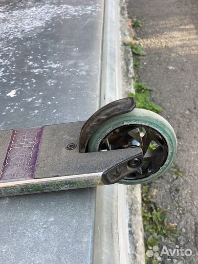 Трюковой самокат blunt