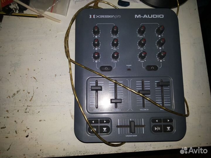 DJ контроллер M-Audio X-session PRO