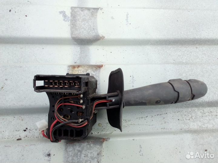 Подрулевой переключатель поворотов Renault Symbol