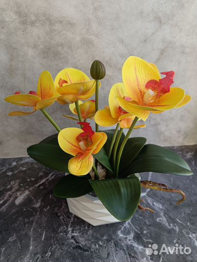 Орхидея искусственная