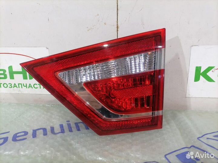 Фонарь внутренний задний правый Лада Веста 2015