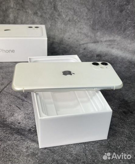 iPhone 11, 64 ГБ