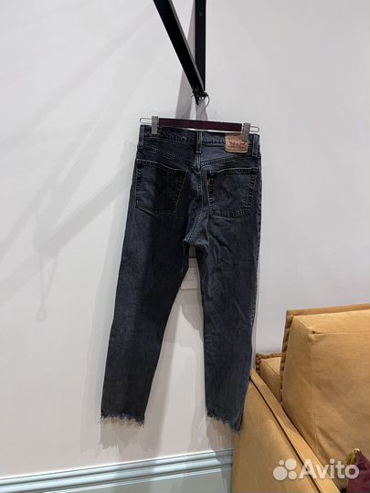 Женские джинсы levis 501