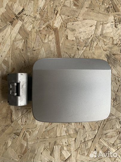 Hyundai sonata лючок бензобака