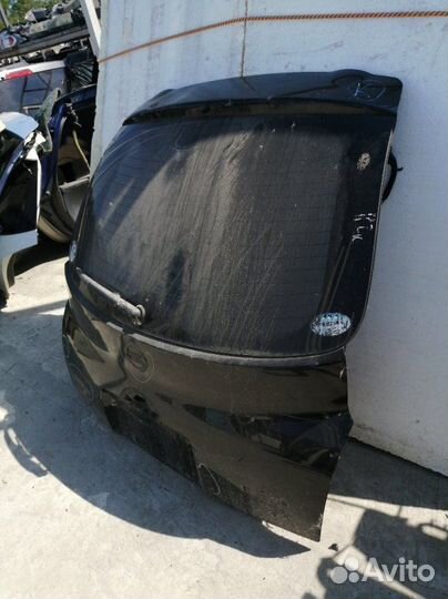 Дверь багажника Nissan March K12