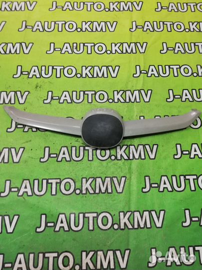 Решетка радиатора Mazda 5