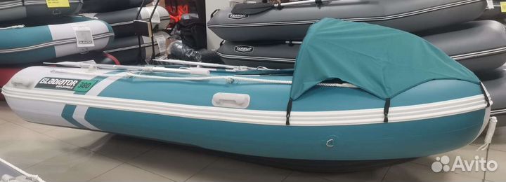 Лодка Gladiator E 380 Pro бело-бирюзовый
