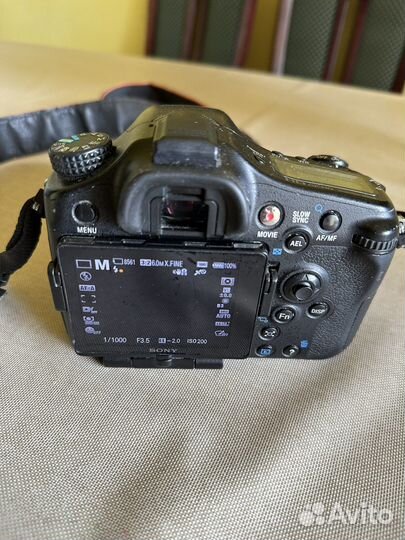 Зеркальный фотоаппарат Sony a77