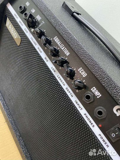 Гитарный комбоусилитель