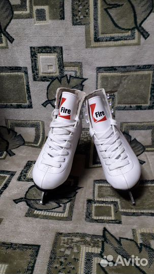 Коньки фигурные