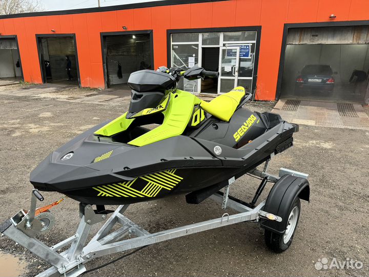 Гидроцикл BRP Spark trixx