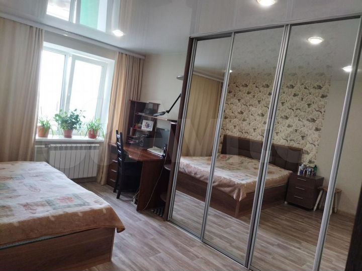 4-к. квартира, 76 м², 4/10 эт.