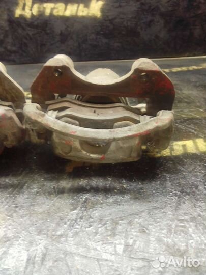 Суппорт передний nissan bluebird u14