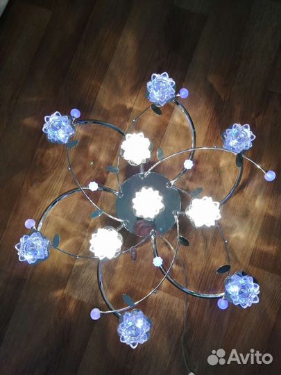 Люстра потолочная новая