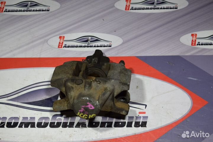 Суппорт зад право c Toyota Progres JCG10 1JZ-FSE