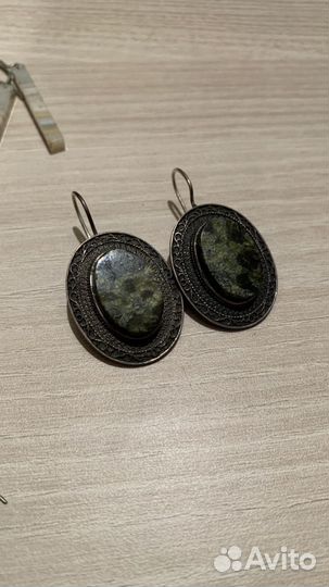 Серьги с натуральными камнями