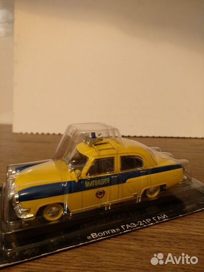 Модель автомобиля Волга газ-21Р гаи 1:43 деа