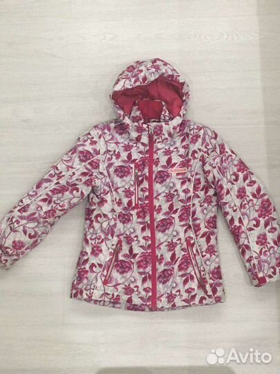 Горнолыжная куртка,на девочку,7-9 лет