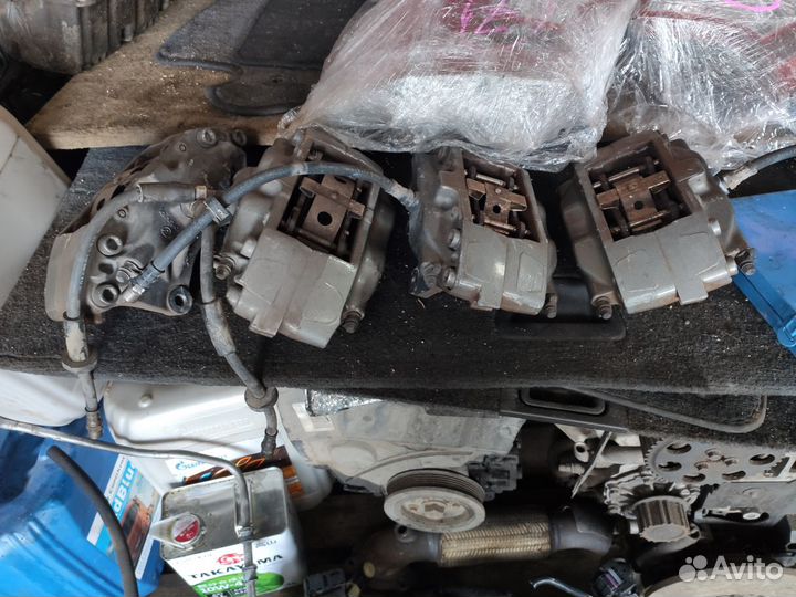 Комплект суппортов Brembo для Volvo S60R, V70R